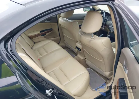 2010 Honda Accord 2.4 Ex-L z USA, uszkodzony, nr VIN 1HGCP2F89AA063175